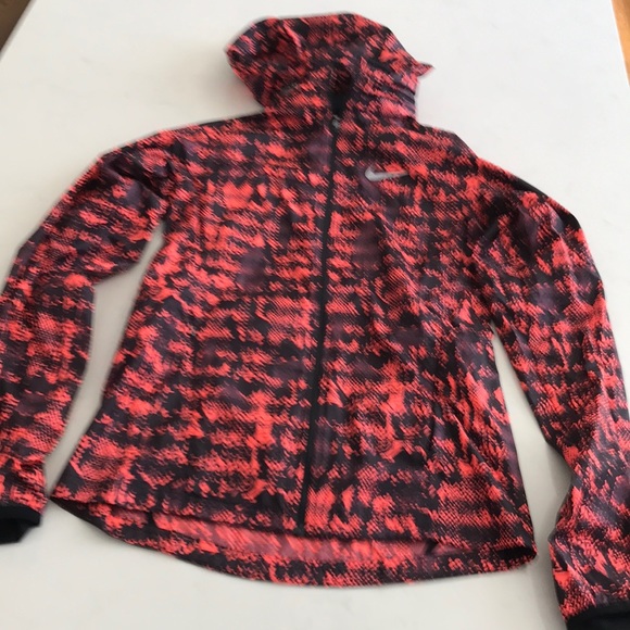 ❤️SOLD❤️ Nike athletic running jacket coat - Picture 2 of 4